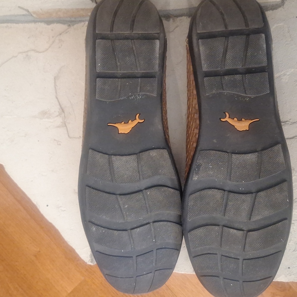 Tommy Bahama size 14 loafers - Picture 3 of 4